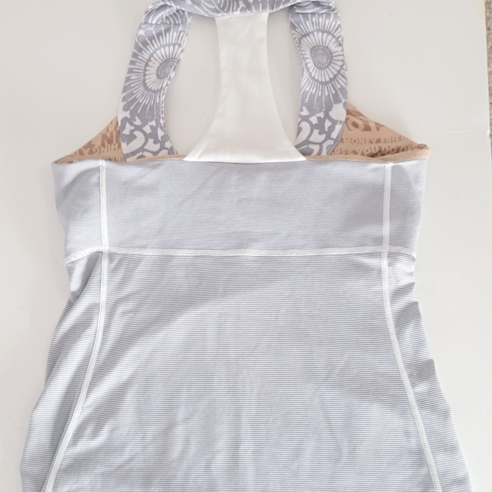 Lululemon Workout Top Excellent Condition Grey/White Size 4
